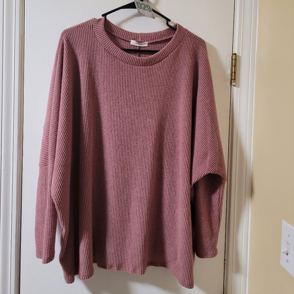 29. Cherish Sweater S - Picture 1 of 4